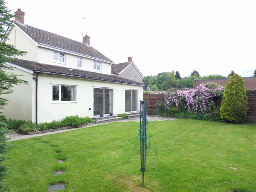 Conigar Crescent, Usk, Monmouthshire 3 bed detached house £875 pcm (£202 pw)