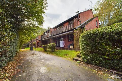 74 Beaulieu Close, Kidderminster, DY11 5EE
