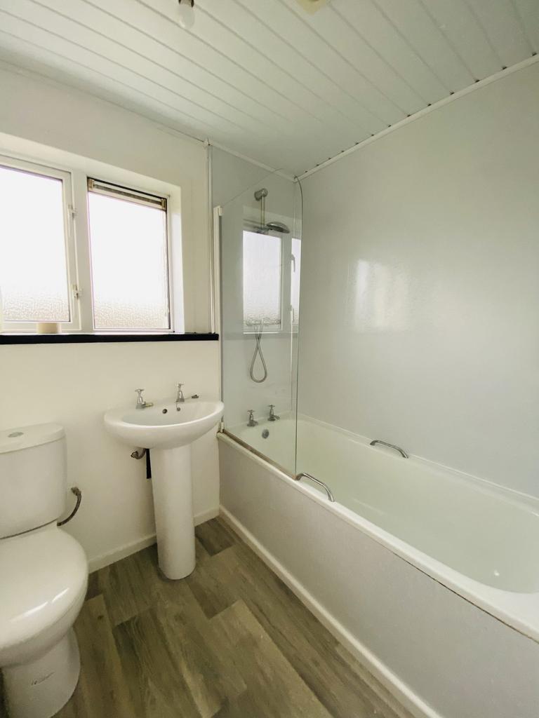 36 Clarinda Drive, Dumfries, DG2 0 LX - Braidwoods
