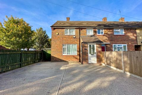 2 bedroom end of terrace house for sale, Sedgefield Crescent, Romford