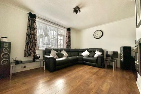 20 Sedgefield Crescent, Romford, RM3 9RS