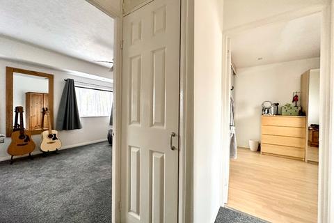 20 Sedgefield Crescent, Romford, RM3 9RS