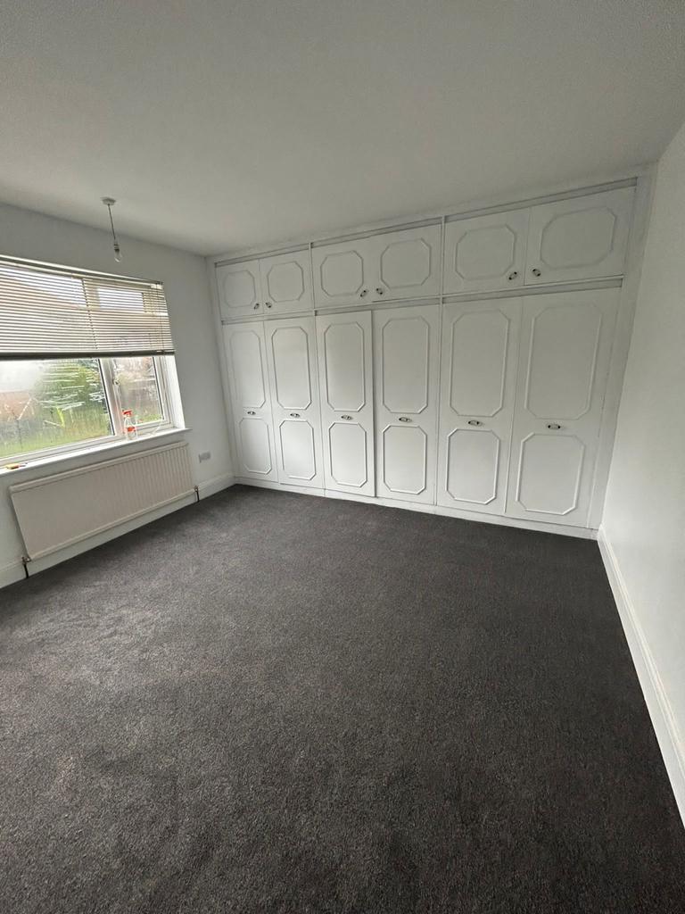 A Lovely 1 Bedroom Flat to Let in Ilford