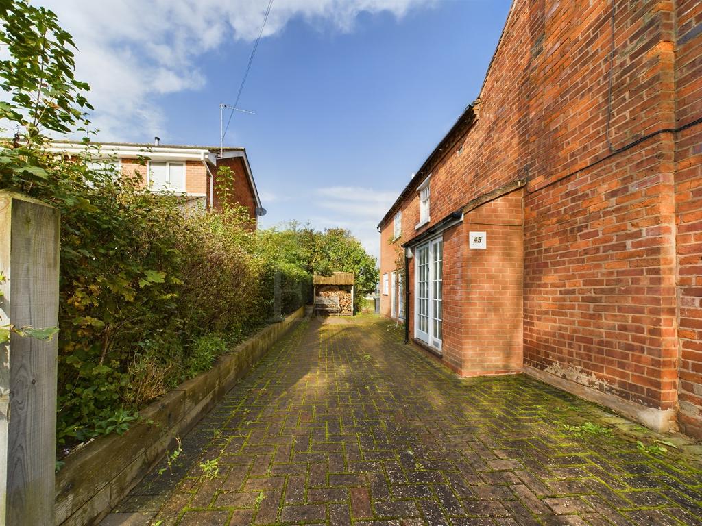 Wyre Hill, Bewdley, DY12 2UE 3 bed end of terrace house for sale £350,000