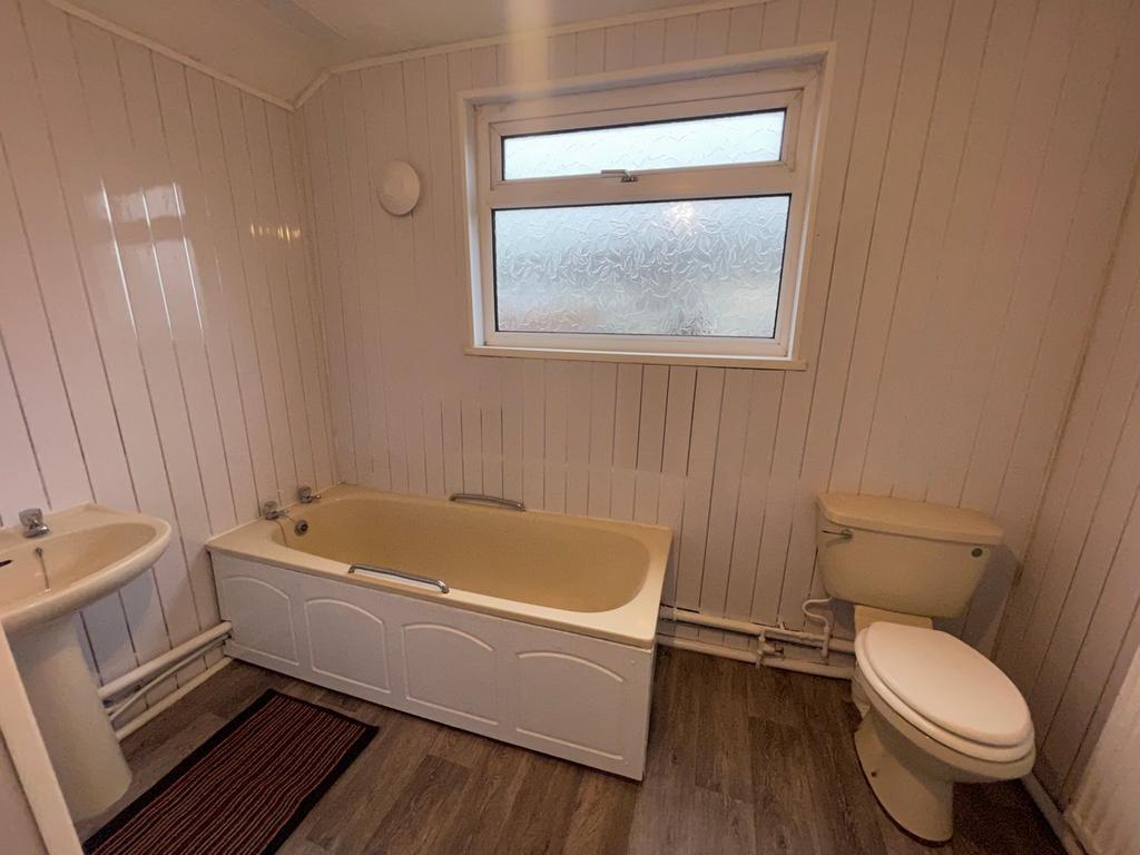 Alexandra Road Gelli Gelli 2 bed terraced house £550 pcm (£127 pw)