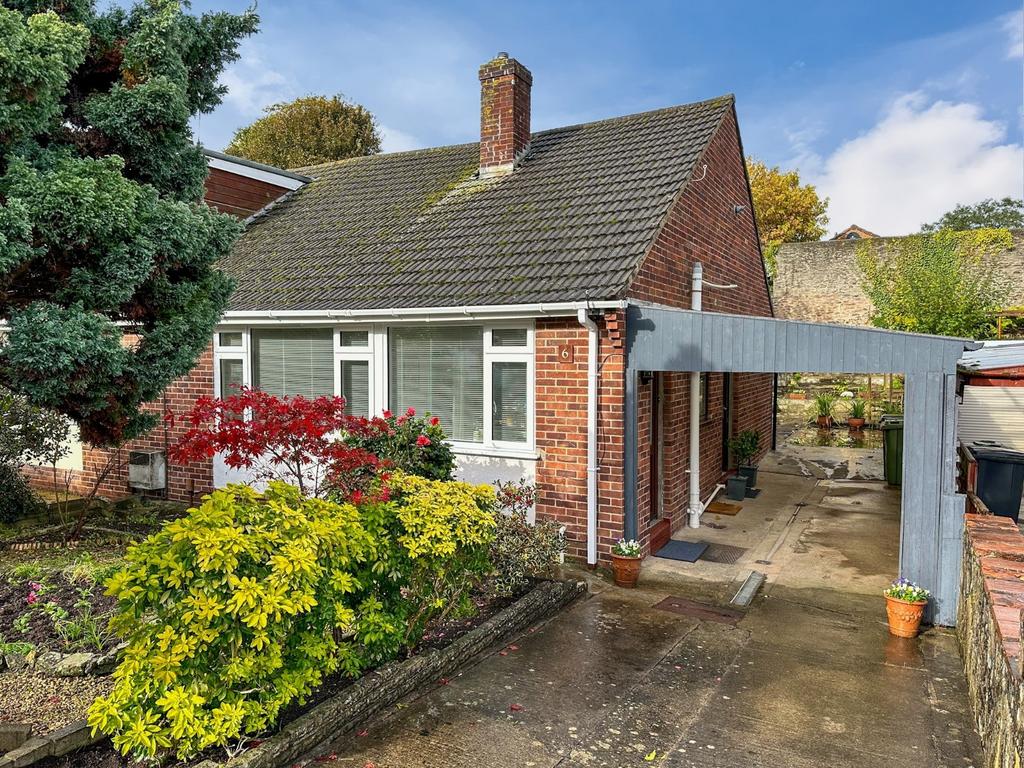 Rock Avenue, Nailsea, North Somerset, BS48 2 bed bungalow for sale £