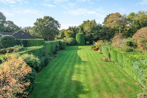 Tanglewood Maplefield Lane, Chalfont St Giles, HP8 4TY