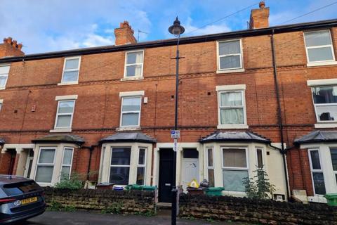 4 bedroom property for sale - Wilford Crescent East, Nottingham, Nottinghamshire, NG2 2ED