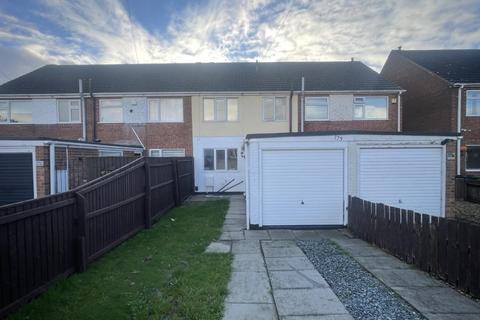 3 bedroom terraced house for sale, St. Nicholas Drive, Grimsby DN37