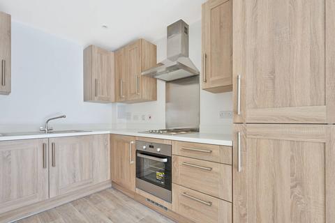 1 bedroom flat for sale, Station View, Guildford, GU1