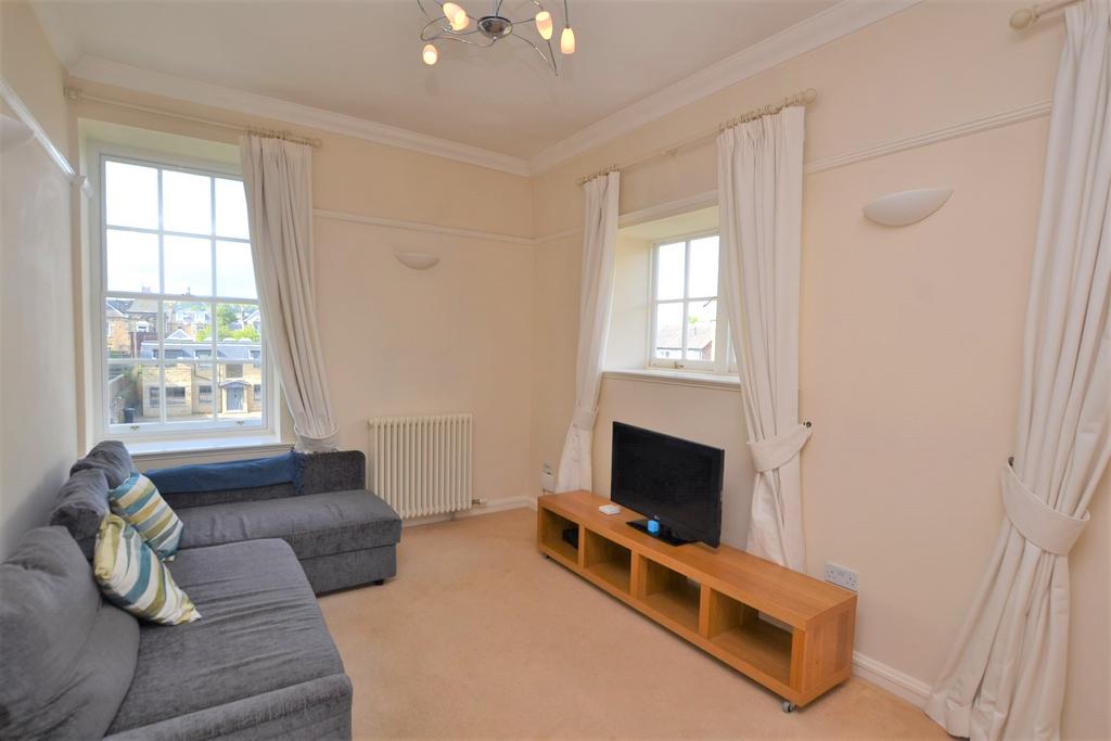 Apartment in Edinburgh, Newington - View 3
