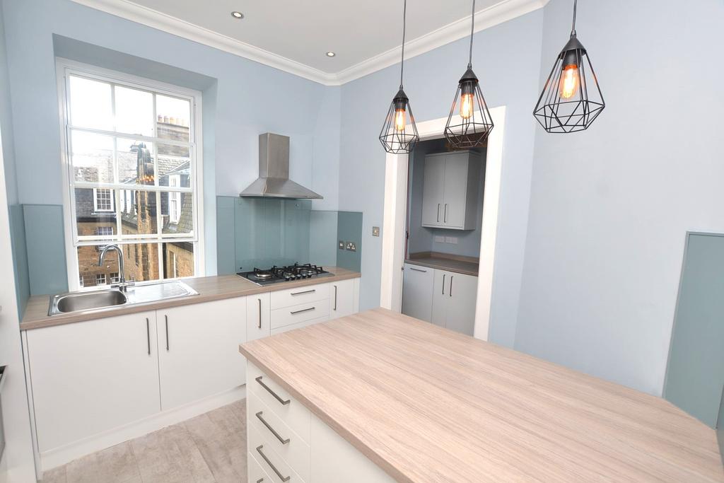Apartment in Edinburgh, Newington - View 5
