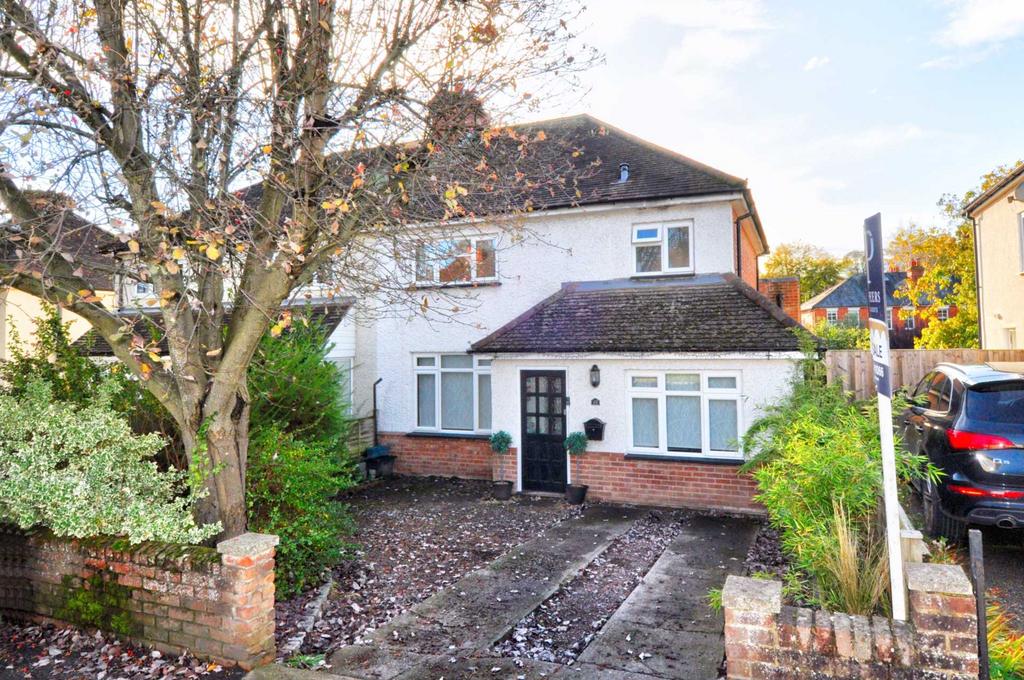 Seymour Court Road, Marlow 4 bed semidetached house £750,000