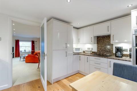 2 bedroom retirement property for sale, Cunliffe Road, Ilkley, West Yorkshire, LS29