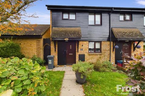 68 Foxwood Close, Feltham, TW13 7DL