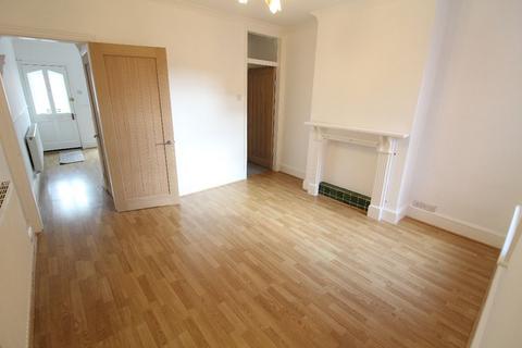 2 bedroom terraced house to rent, Rowley Hill Street, Worcester