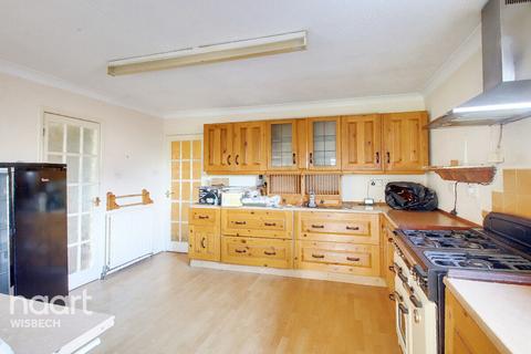 5 bedroom detached bungalow for sale, Church Drove, Outwell