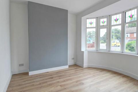 3 bedroom semi-detached house for sale - Broom Leys Road, Coalville , Coalville, Leicestershire, LE67 4DA