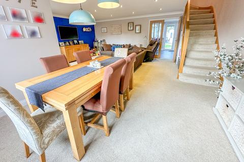 undefined, Wraysbury, Berkshire