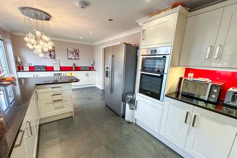 1 Poulcott, Wraysbury, Staines, TW19 5DN