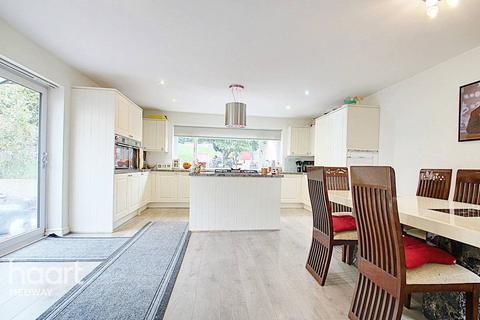48 Gravesend Road, Rochester, ME2 3PJ