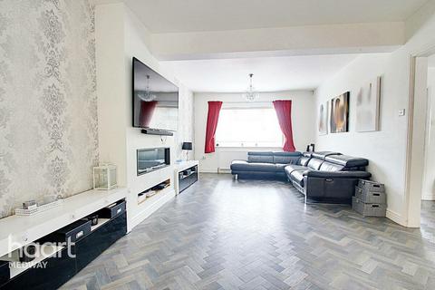 48 Gravesend Road, Rochester, ME2 3PJ