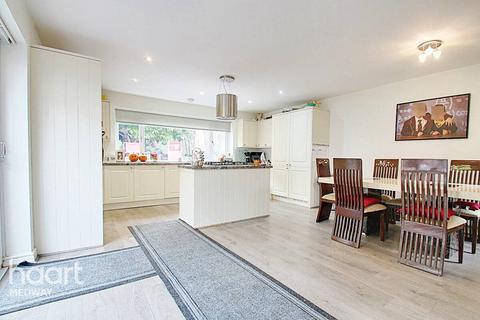 48 Gravesend Road, Rochester, ME2 3PJ