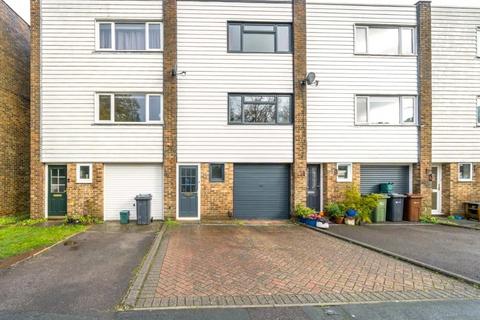 undefined, Hilgay, Guildford, GU1