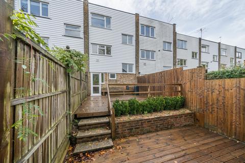 undefined, Hilgay, Guildford, GU1