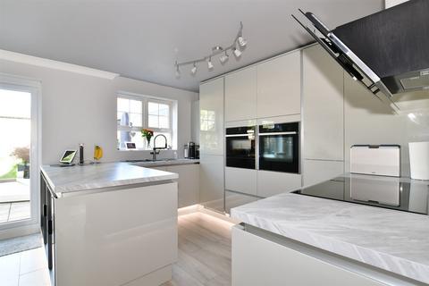 57 Caspian Way, Swanscombe, DA10 0LD