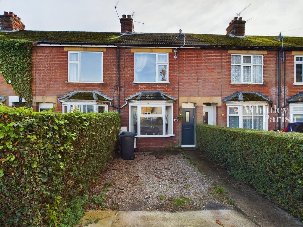 Victoria Road, Diss 3 bed terraced house for sale £230,000