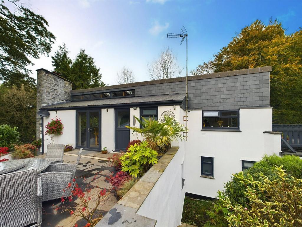 Lanteglos, Cornwall 4 bed detached house for sale £675,000