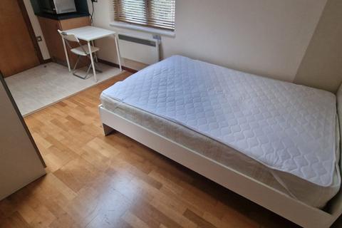 undefined, Spacious Studio Flat, Foulden Road, London, N16