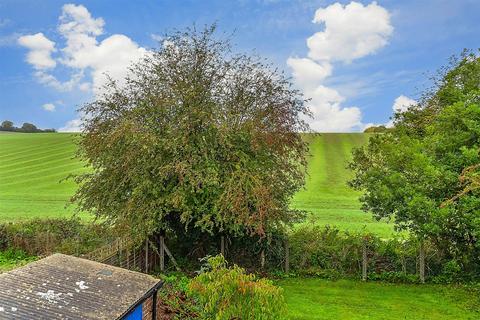 27 Alban Crescent, Farningham, Dartford, DA4 0BX