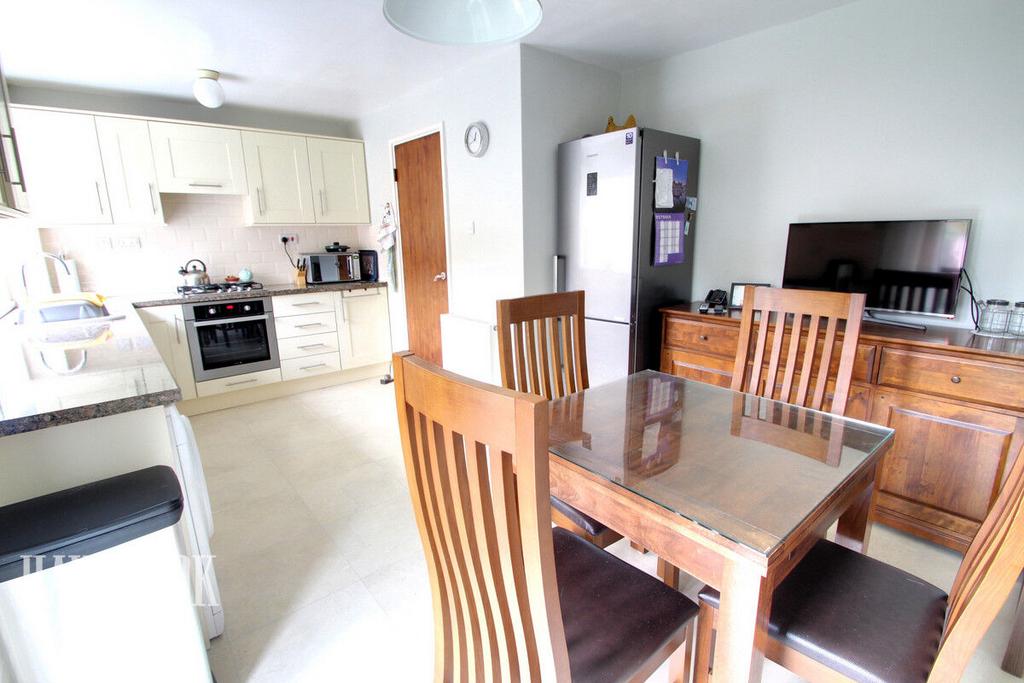 Warren Gardens, Chapeltown 3 bed end of terrace house for sale £170,000