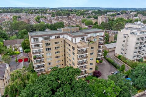 3 bedroom penthouse for sale - Wentworth Court, Beech Grove, Harrogate, North Yorkshire