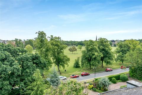 3 bedroom penthouse for sale - Wentworth Court, Beech Grove, Harrogate, North Yorkshire