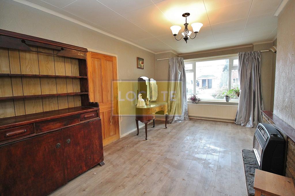 Lime Avenue, Urmston 3 bed semidetached house for sale £325,000