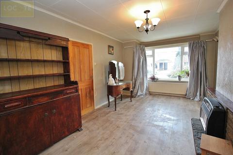 3 bedroom semi-detached house for sale, Lime Avenue, Urmston