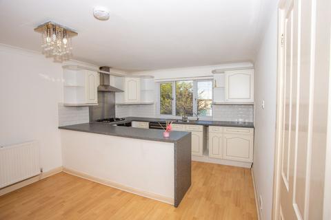 3 bedroom terraced house for sale - Princes Esplanade, Walton on the Naze CO14