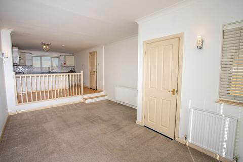 3 bedroom terraced house for sale - Princes Esplanade, Walton on the Naze CO14