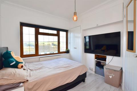 154 Bevendean Crescent, Brighton, BN2 4RD