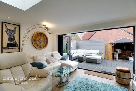 3 bedroom end of terrace house for sale, Gibson Close, Nantwich