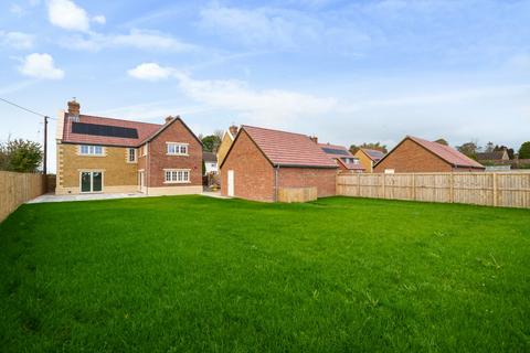 4 bedroom detached house for sale - Picken Court, West Lambrook, South Petherton, Somerset, TA13