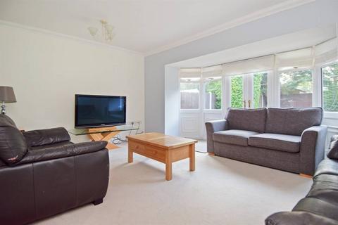 11 Teal Drive, Herne Bay, CT6 5RA