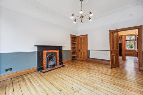 Flat 0/1, 24 Barrington Drive, Glasgow, G4 9DT