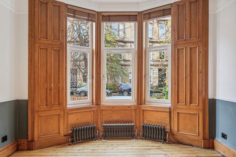 Flat 0/1, 24 Barrington Drive, Glasgow, G4 9DT