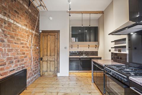 Flat 0/1, 24 Barrington Drive, Glasgow, G4 9DT