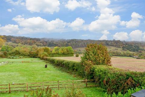 3 bedroom end of terrace house for sale, Green Lane, Trottiscliffe, Kent