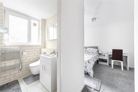 3 bedroom end of terrace house for sale, Blomfield Court, Westbridge Road, Battersea, London, SW11
